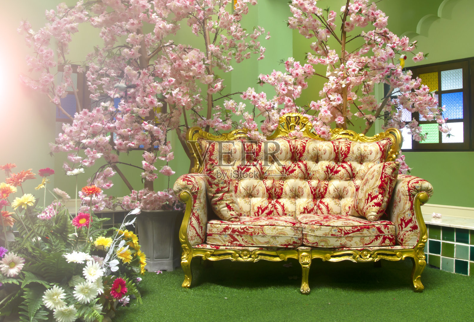 典雅的花饰沙发照片摄影图片