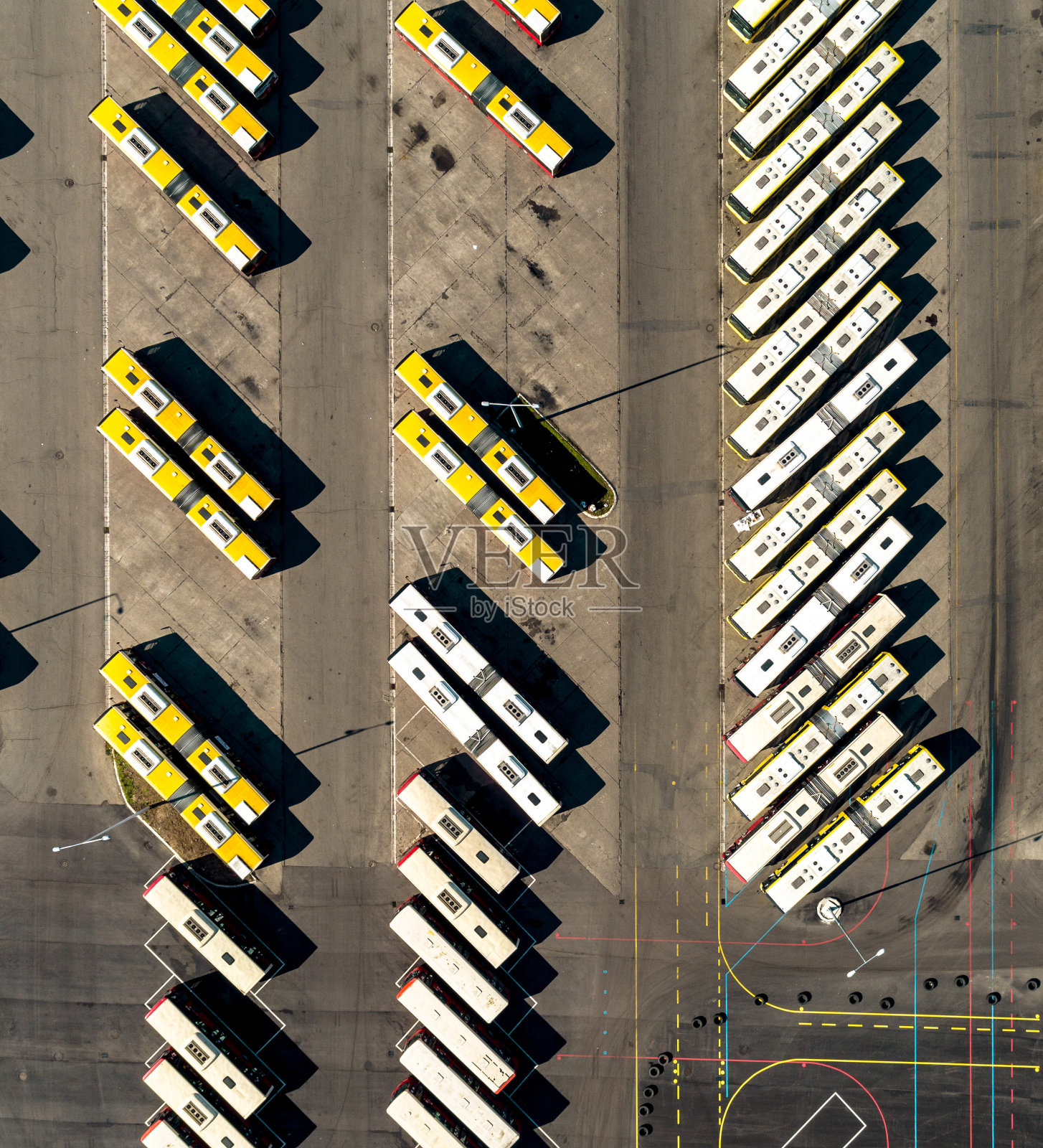 公交车站照片摄影图片