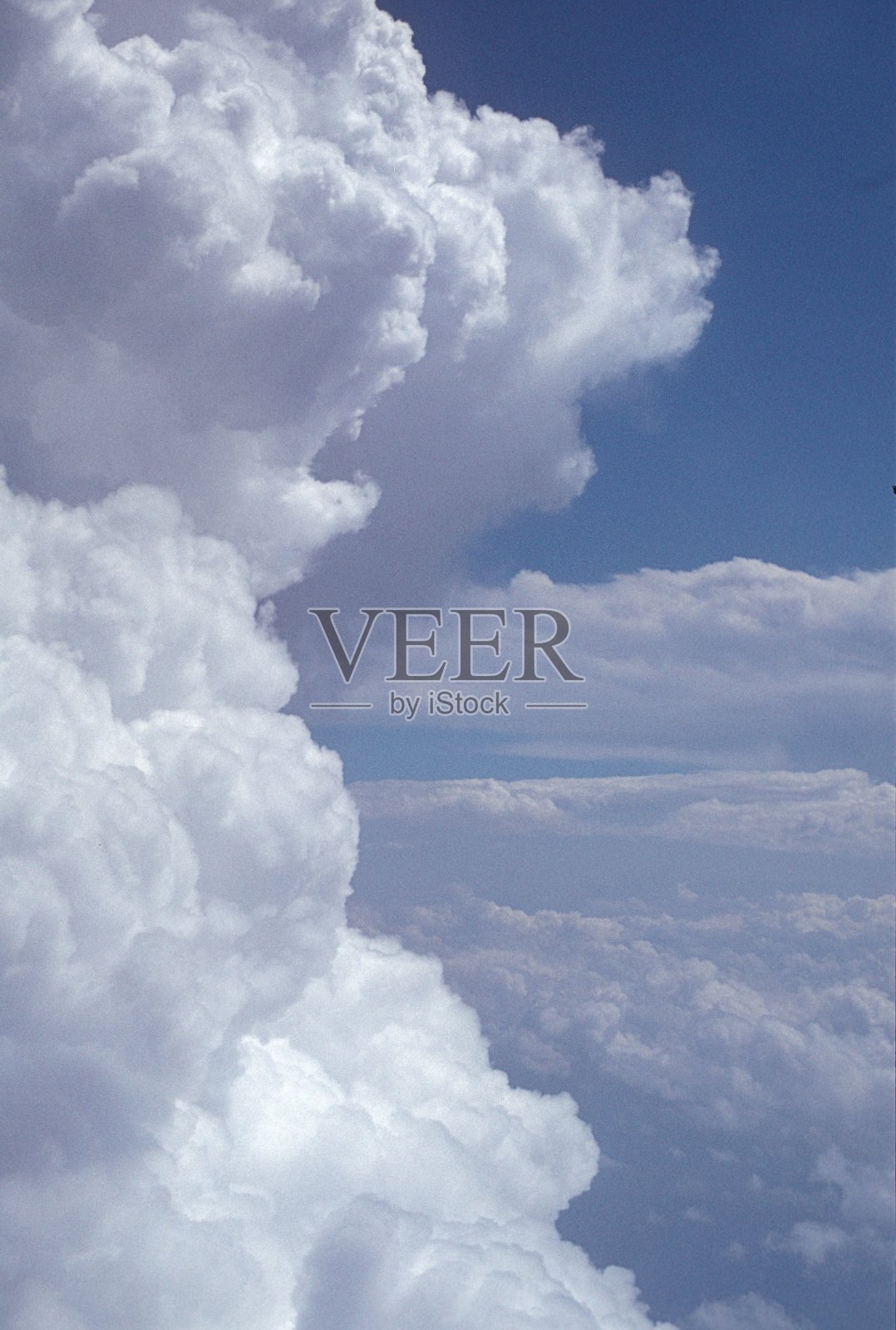 云塔照片摄影图片