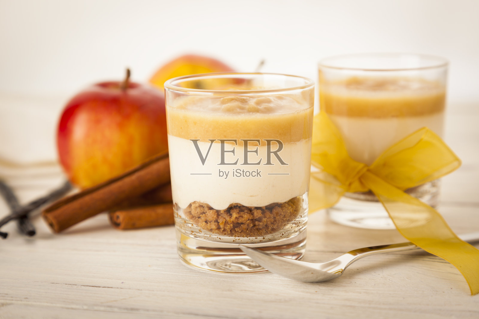 烤苹果圣诞甜点照片摄影图片