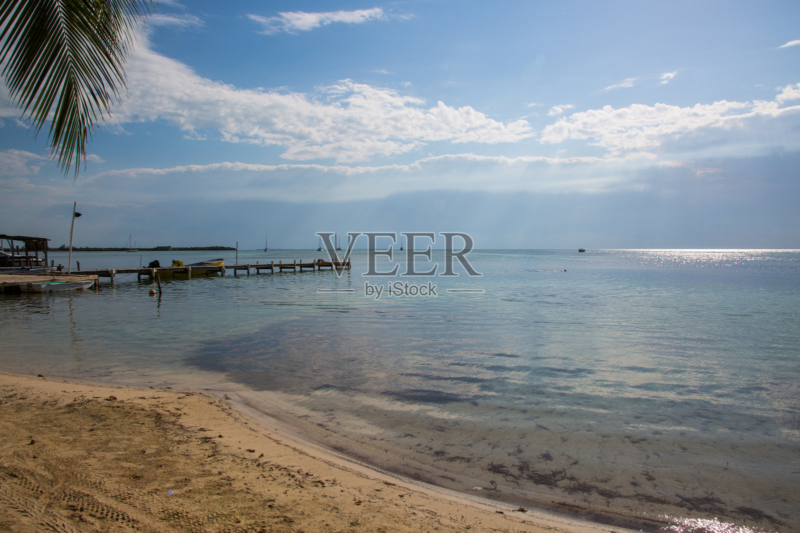 考克岛的海滩和码头照片摄影图片