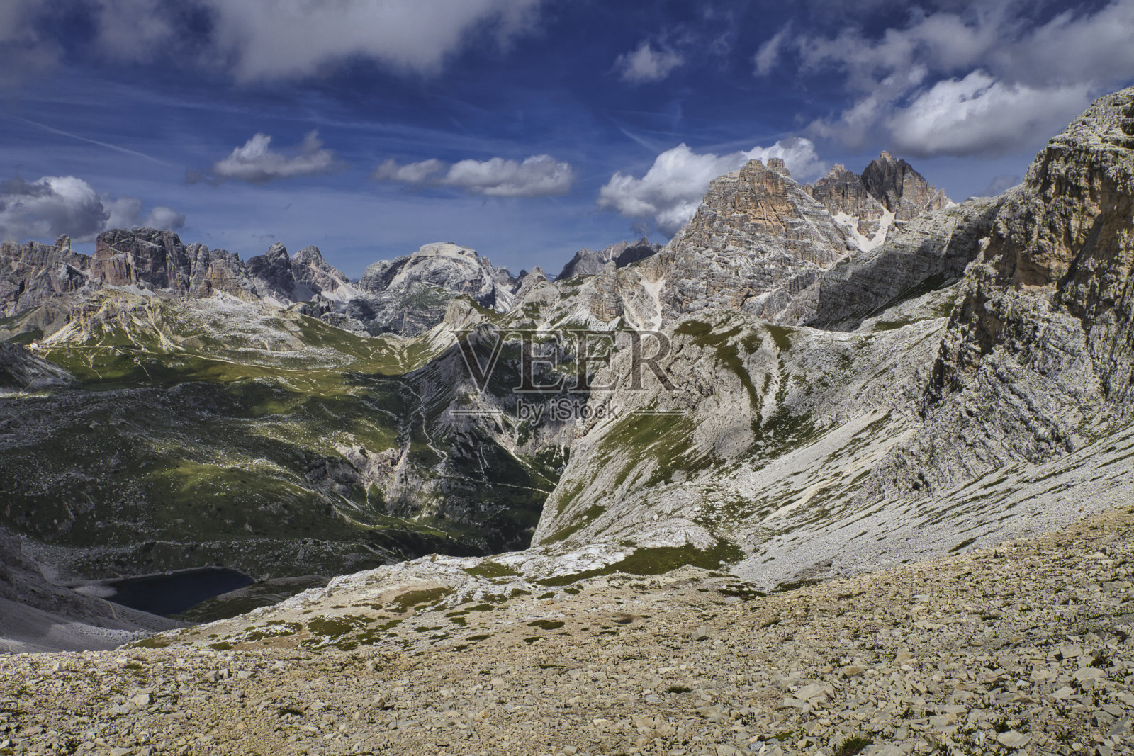 夏天看白云石照片摄影图片