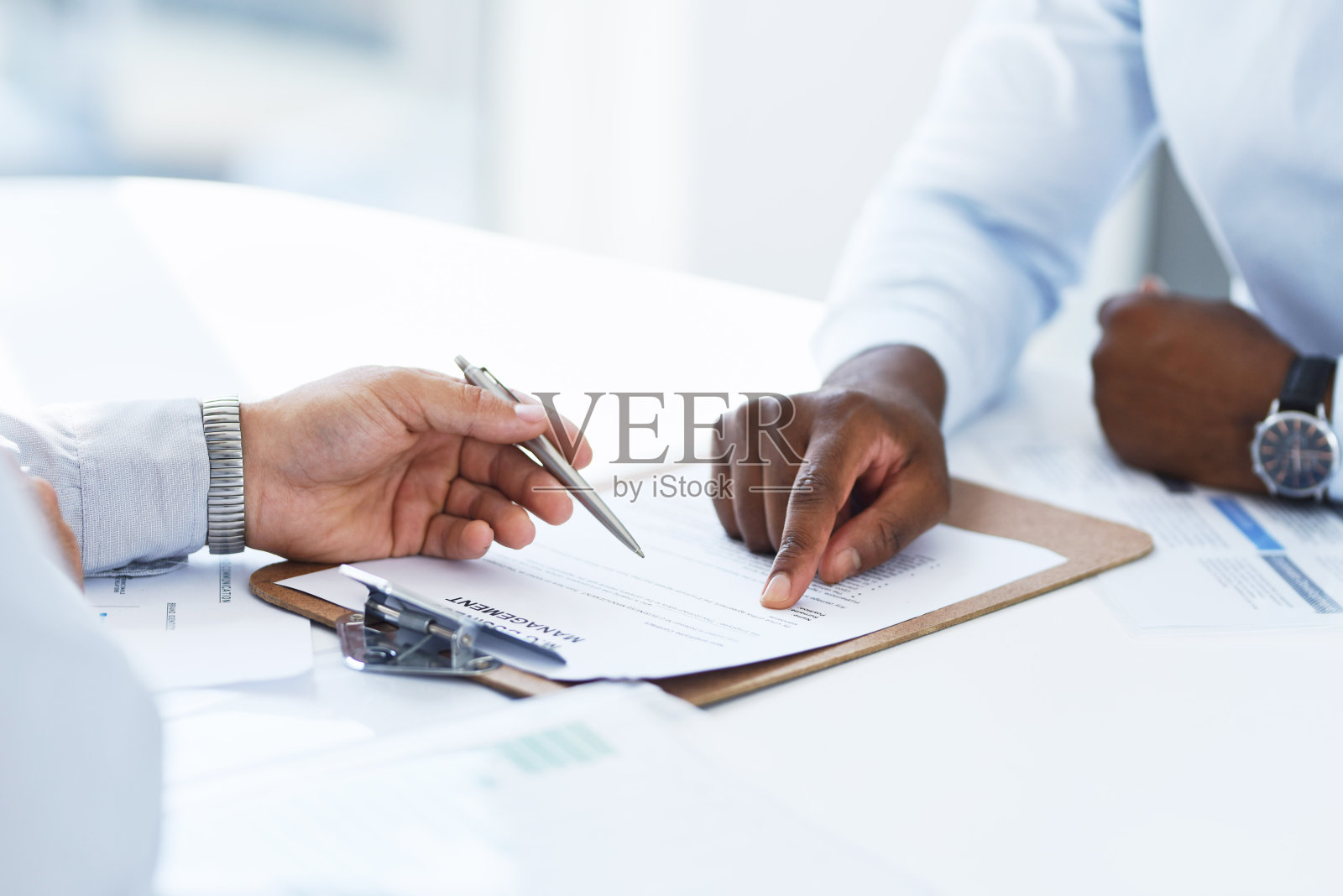 告诉他整个过程照片摄影图片