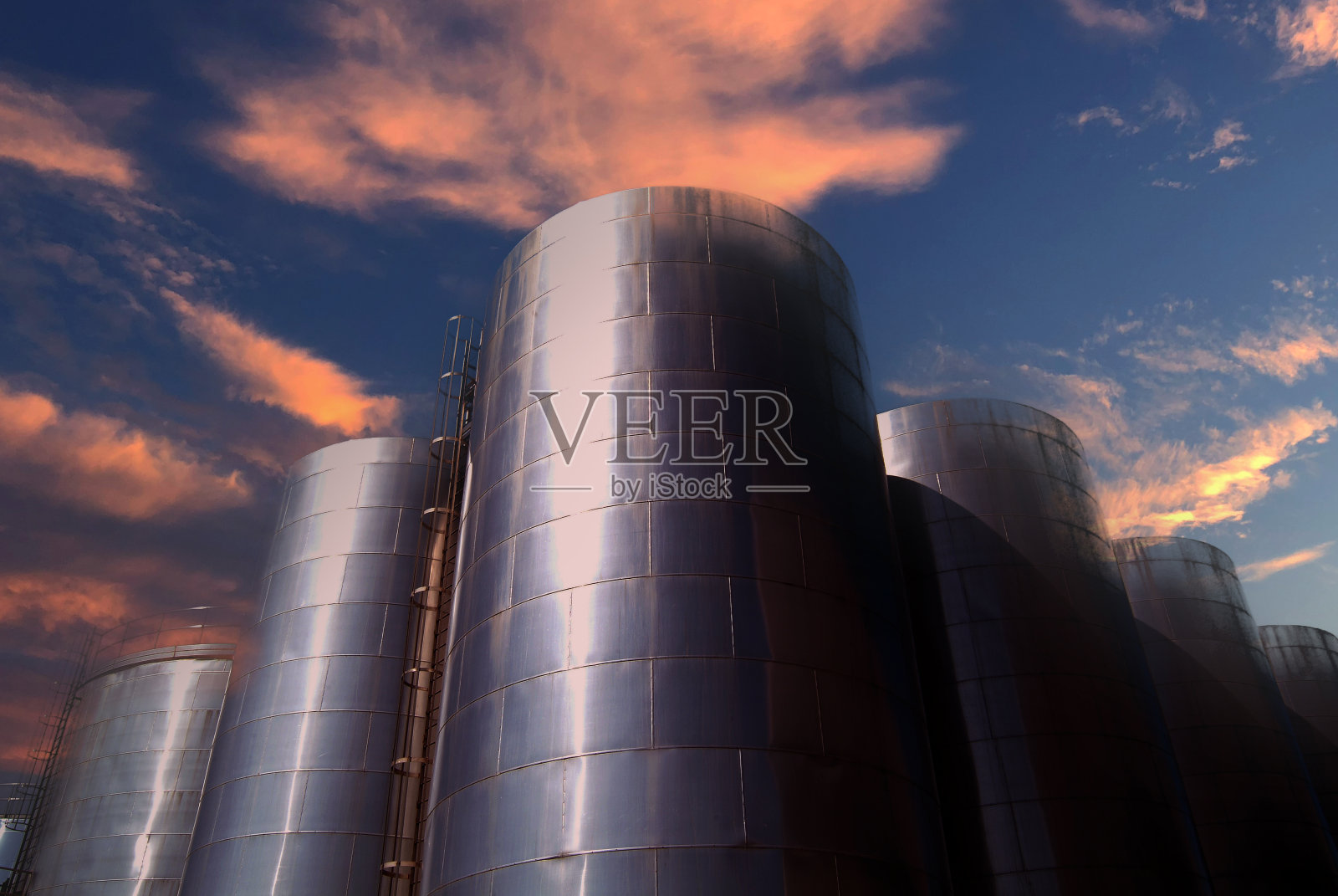 采购产品工业，储罐，工厂，筒仓照片摄影图片
