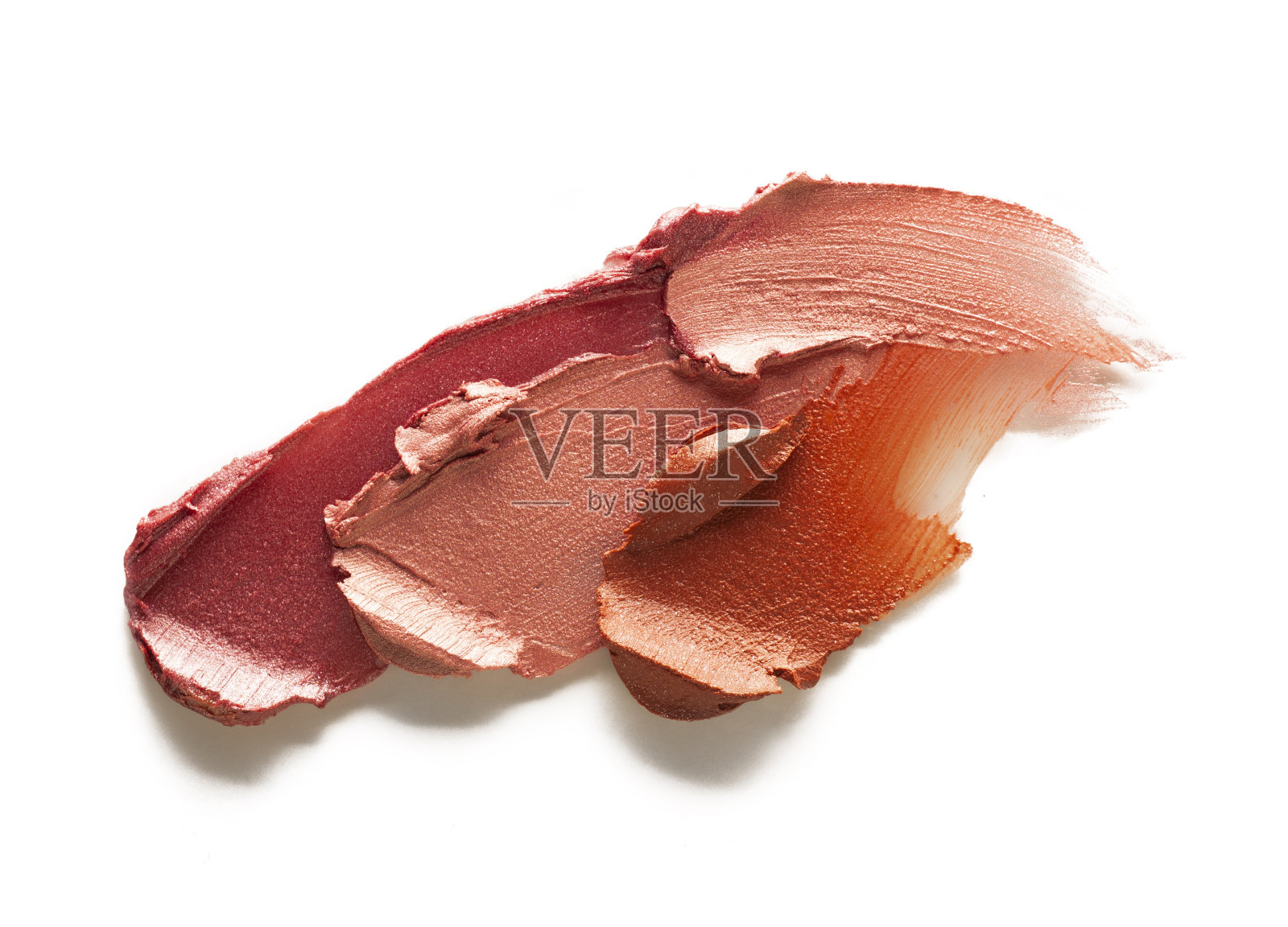模糊的充满活力的深巧克力棕色紫色栗色纹理口红在白色孤立的背景照片摄影图片