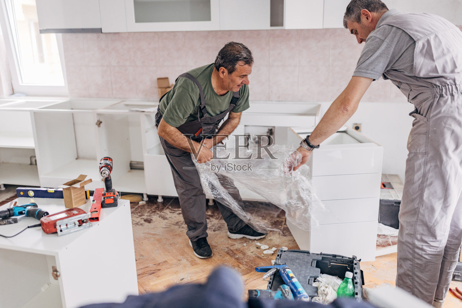 安装家具照片摄影图片