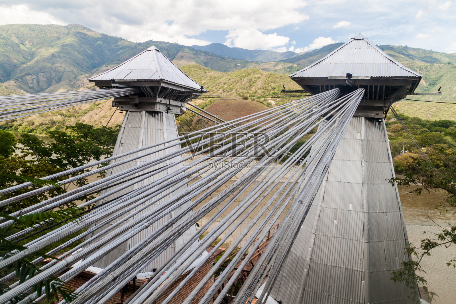 哥伦比亚安蒂奥基亚圣达菲西桥的吊索照片摄影图片