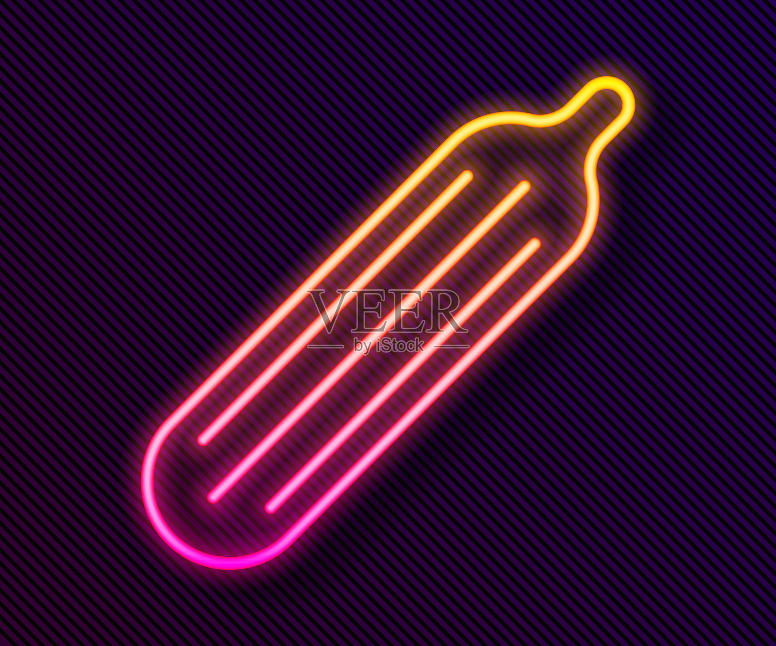 发光的霓虹灯线新鲜黄瓜图标孤立在黑色背景。向量插画图片素材