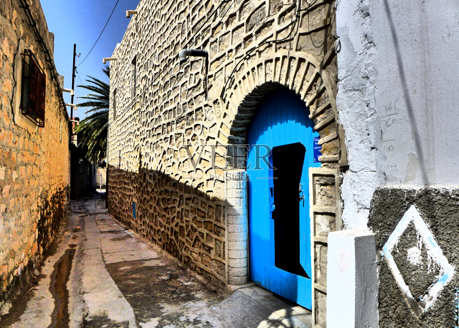 典型的老房子照片摄影图片