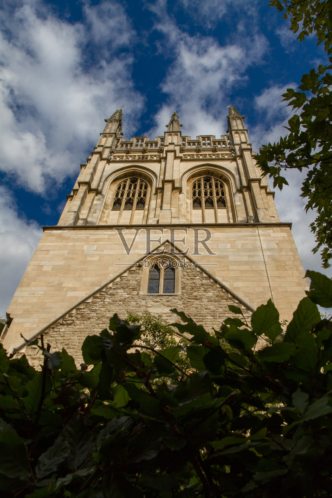 牛津教堂塔的特写照片摄影图片