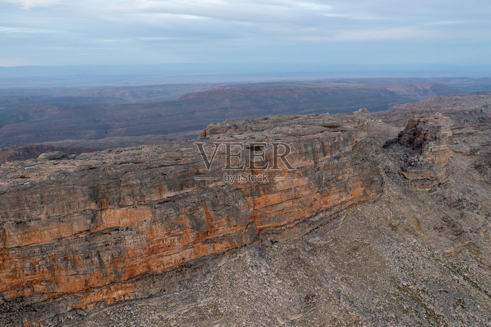 鸟瞰开普敦附近的标志性山脉照片摄影图片