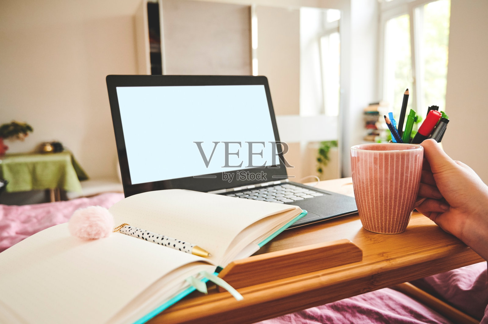 咖啡能让我完成任何任务照片摄影图片