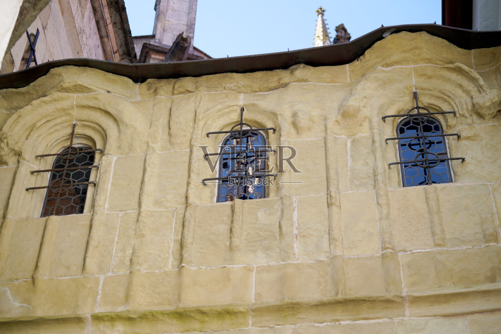 德国巴伐利亚州的建筑上精心制作的铁艺照片摄影图片