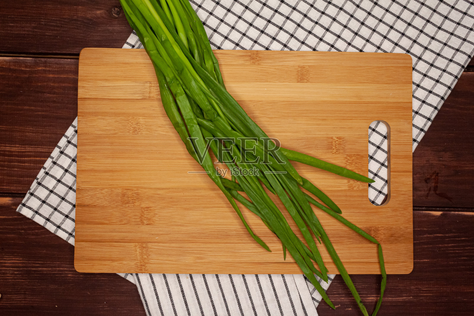 白色背景上的蔬菜和水果照片摄影图片