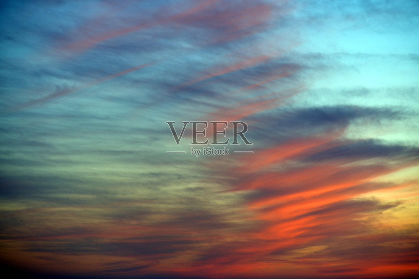 美丽的日落时分壮观的天空照片摄影图片