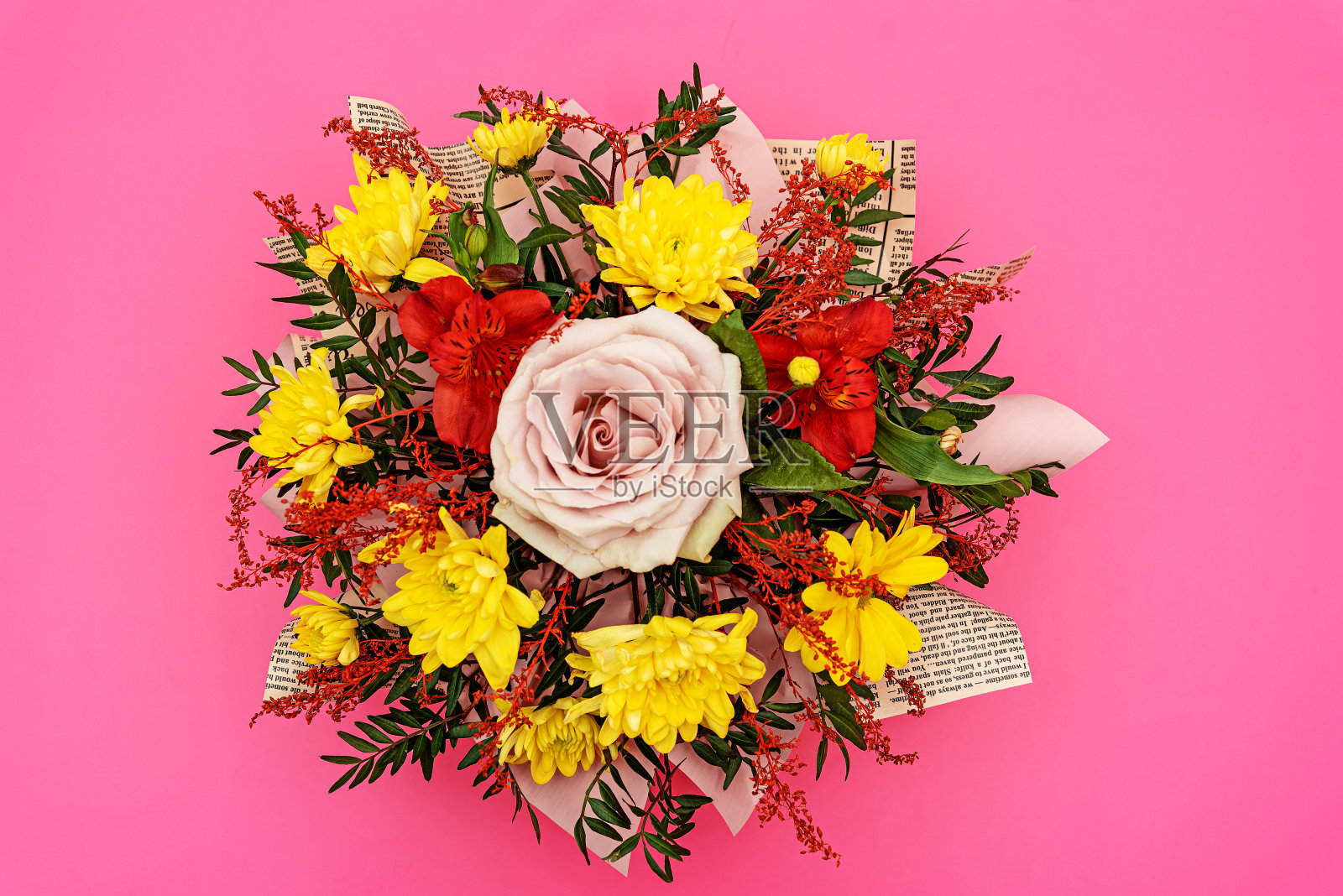 新鲜优雅的野花包装照片摄影图片