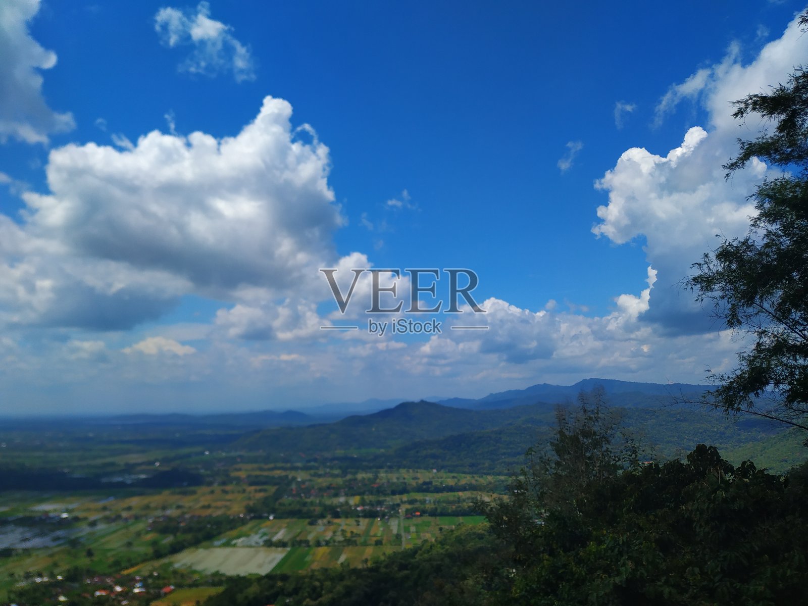 云计算和山照片摄影图片