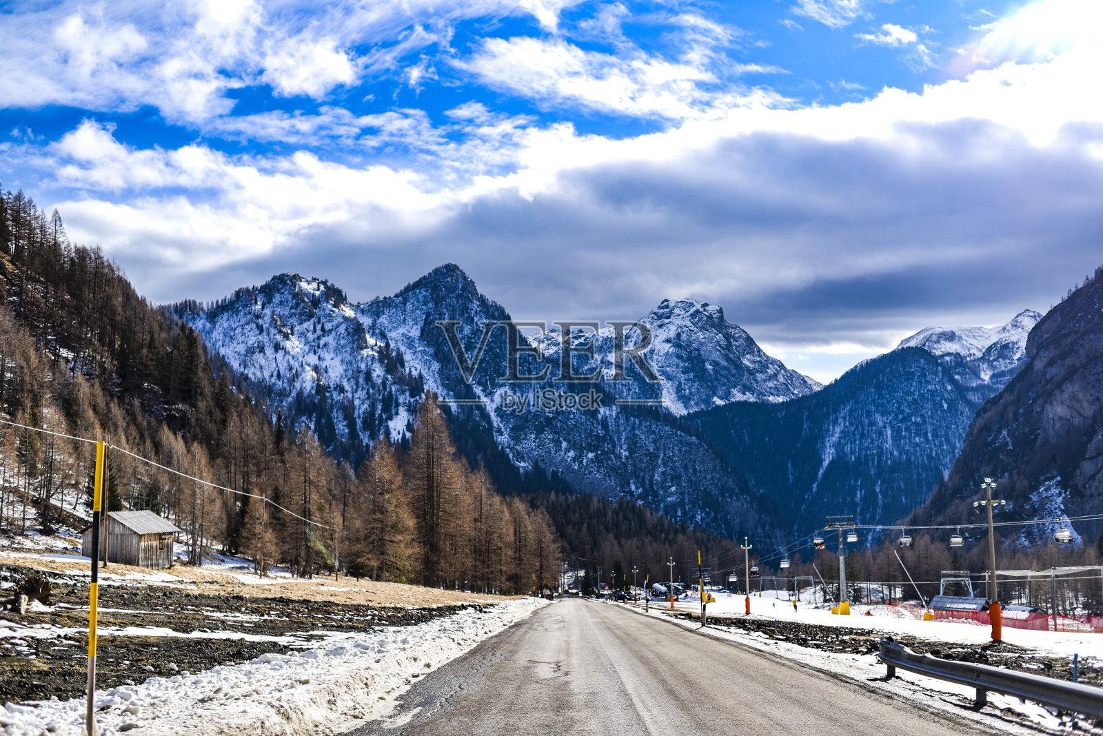 冬季的风景，意大利的白云石。照片摄影图片