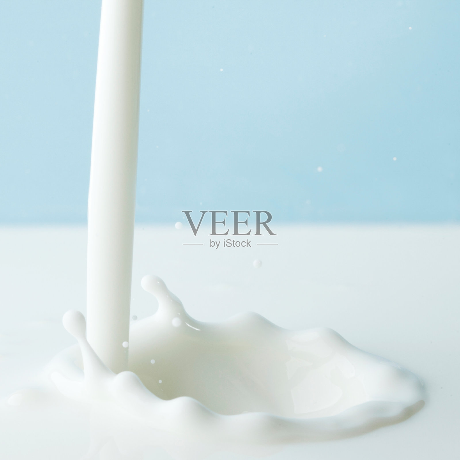 把牛奶溅照片摄影图片