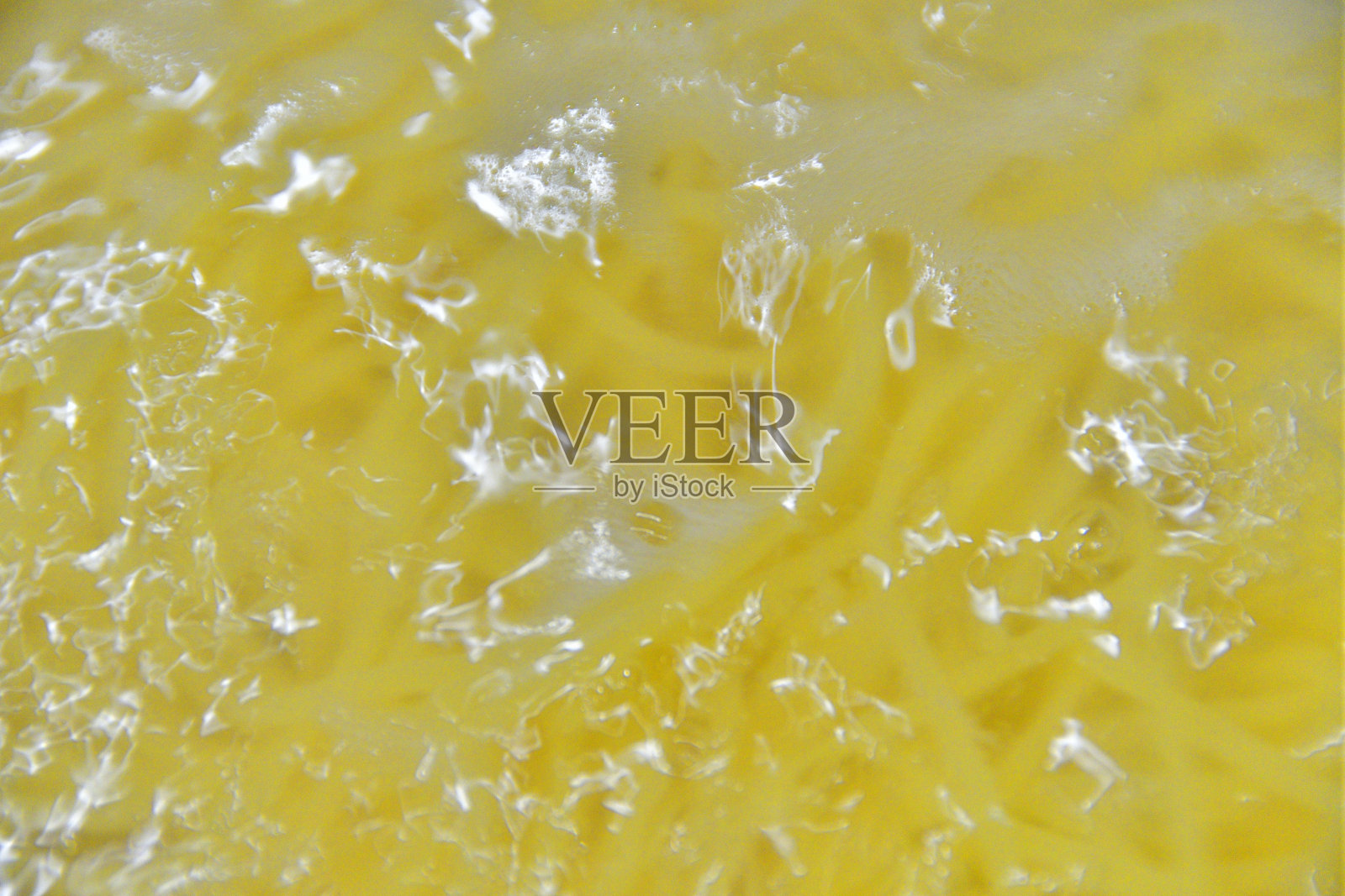 煮意大利面的照片。照片摄影图片