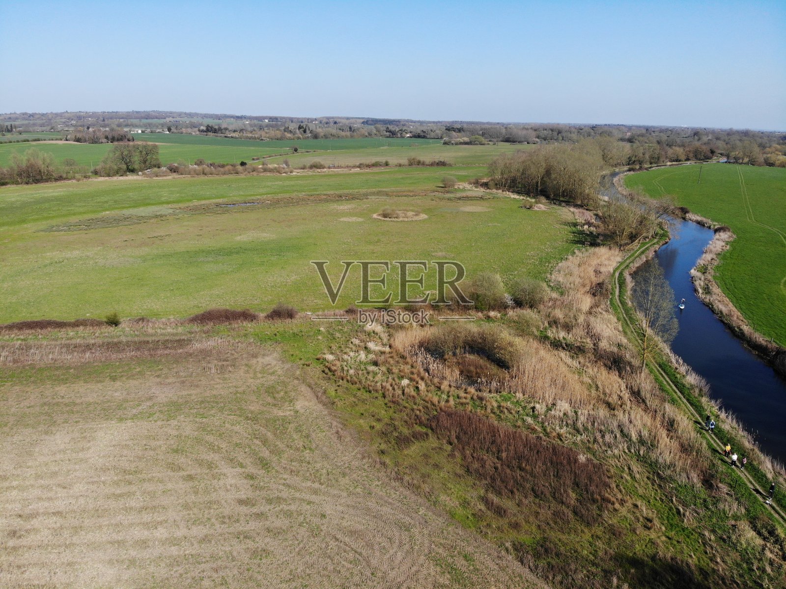 乌尔丁的切尔默河照片摄影图片