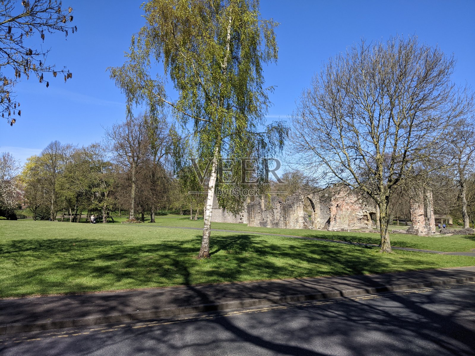 达德利学院附近的达德利修道院公园照片摄影图片