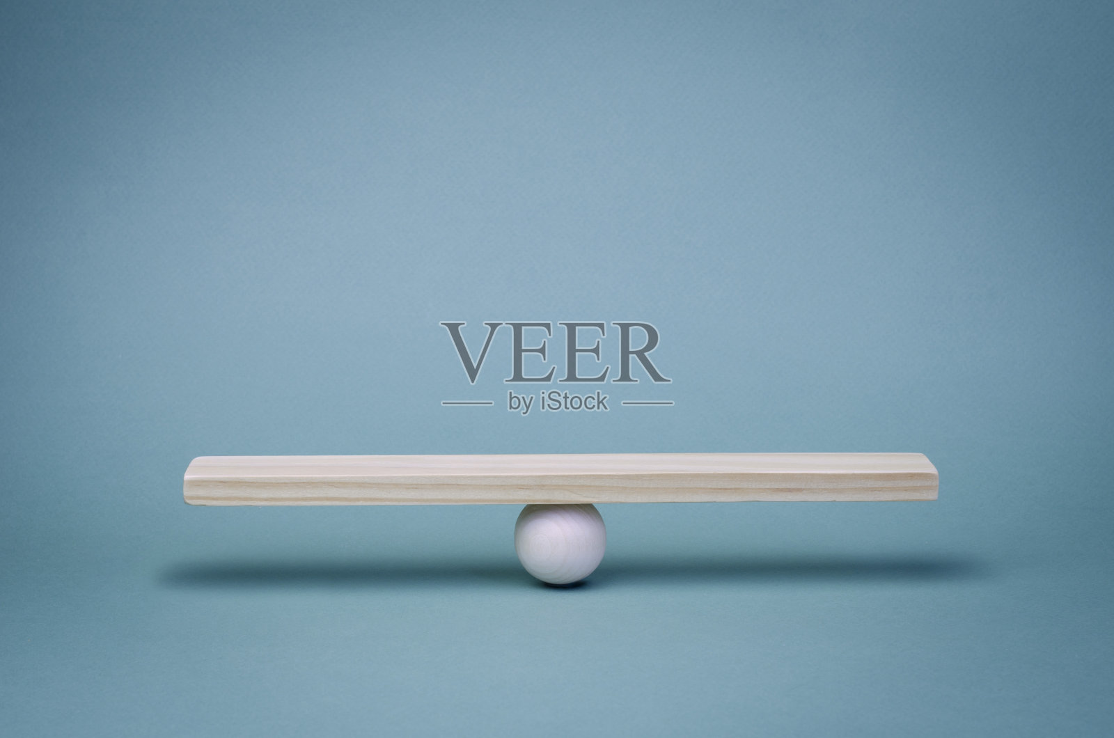 经济关系中的经贸伙伴关系是稳定、平衡、平等的。照片摄影图片