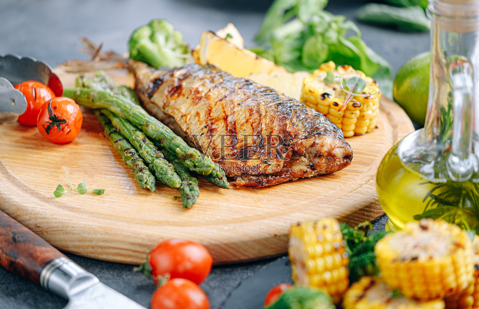 晚餐有两个照片摄影图片