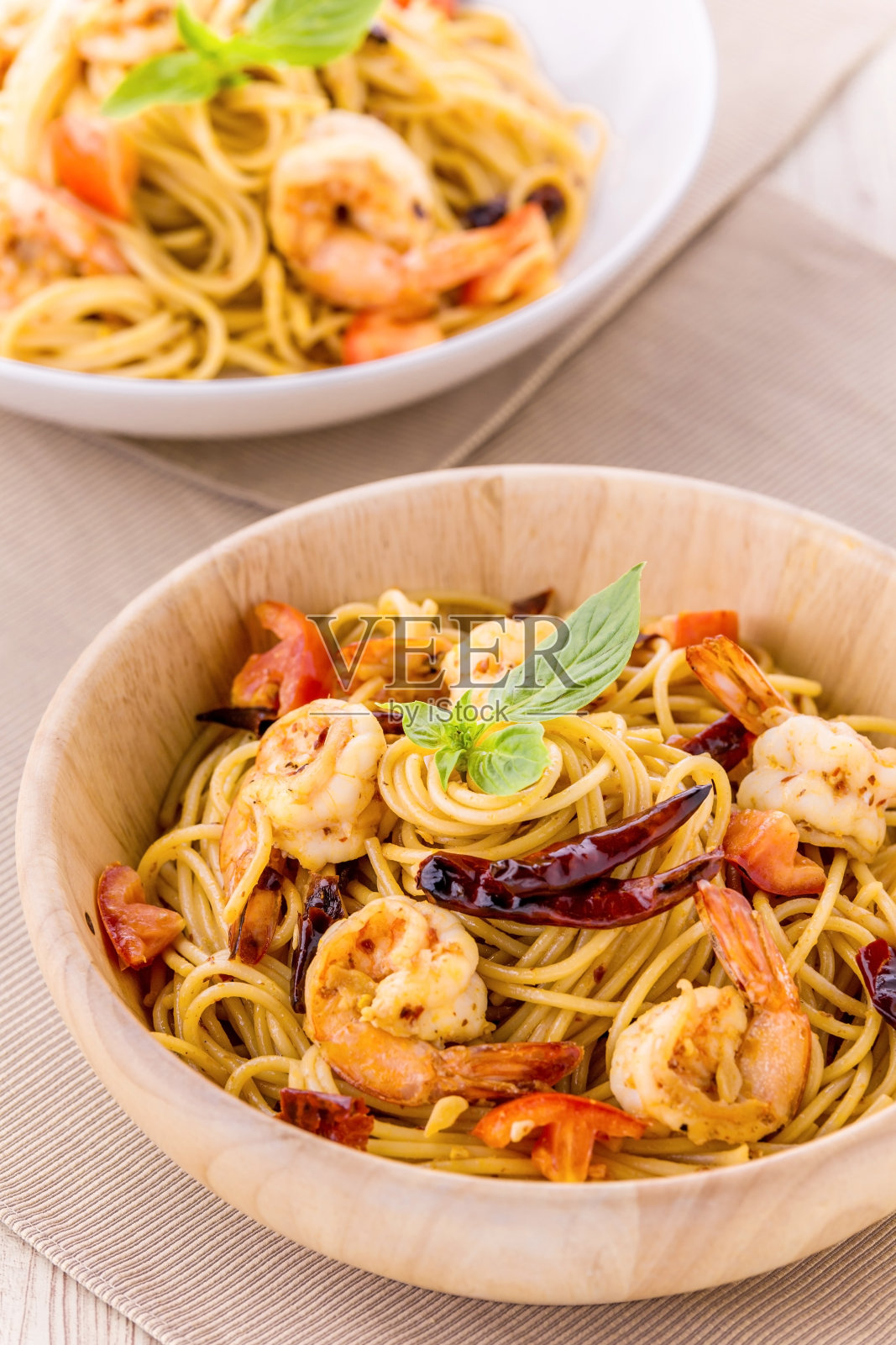 香辣干虾意大利面照片摄影图片
