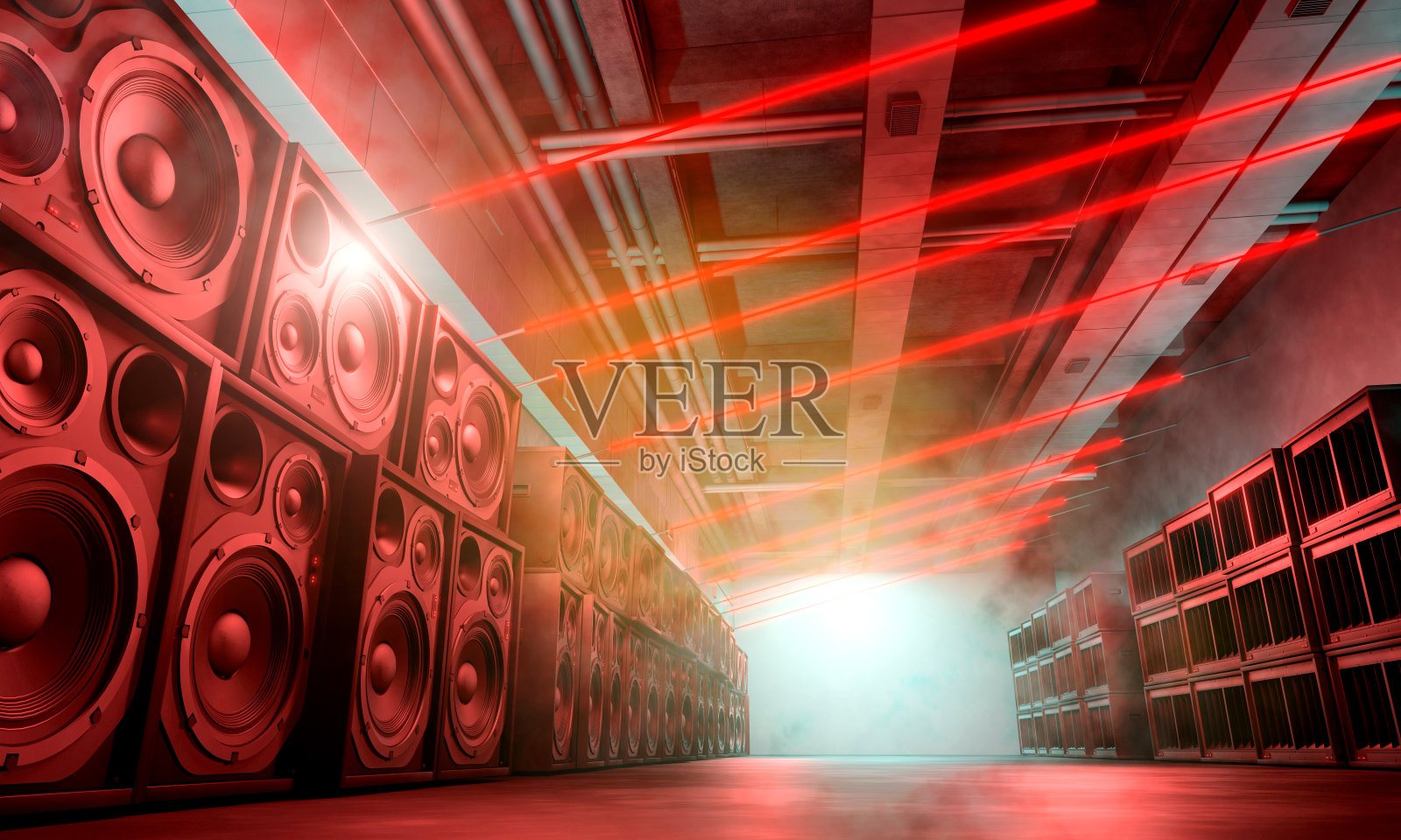 有一堆扬声器和霓虹灯的地下空间照片摄影图片