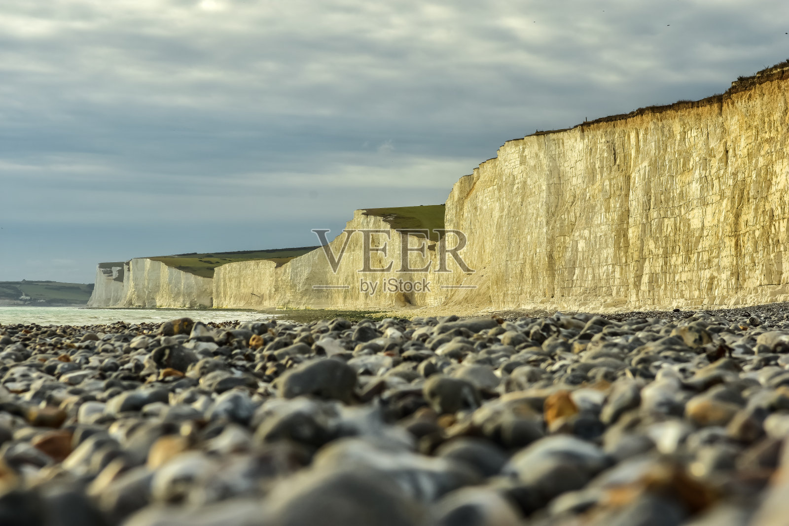 英国伯灵峡七姐妹山的标志性白垩崖照片摄影图片