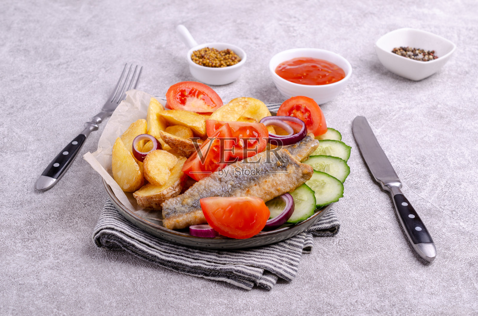 鱼片配炸土豆照片摄影图片