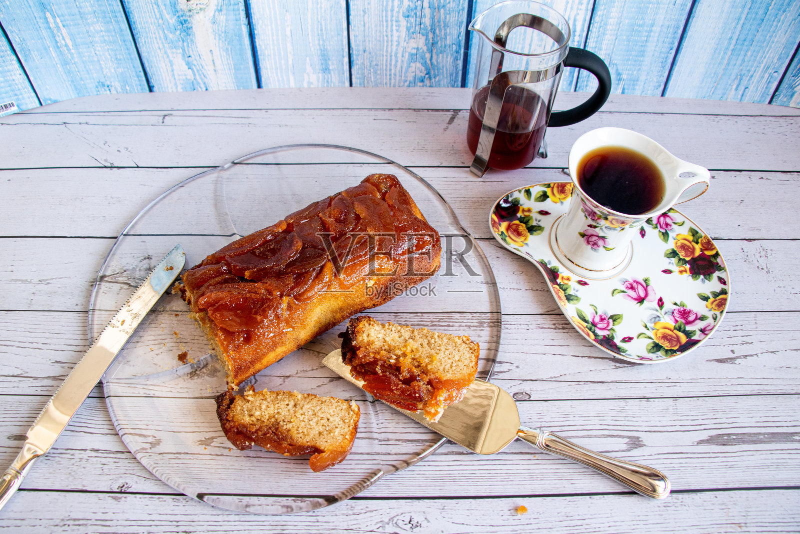 蛋糕和切割照片摄影图片
