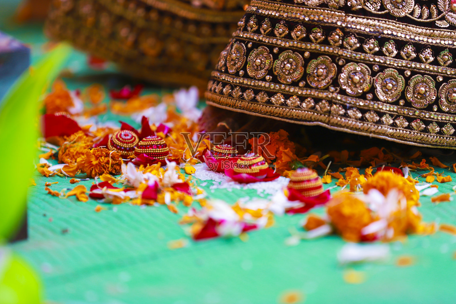 印度夫妇在印度教举行婚礼照片摄影图片