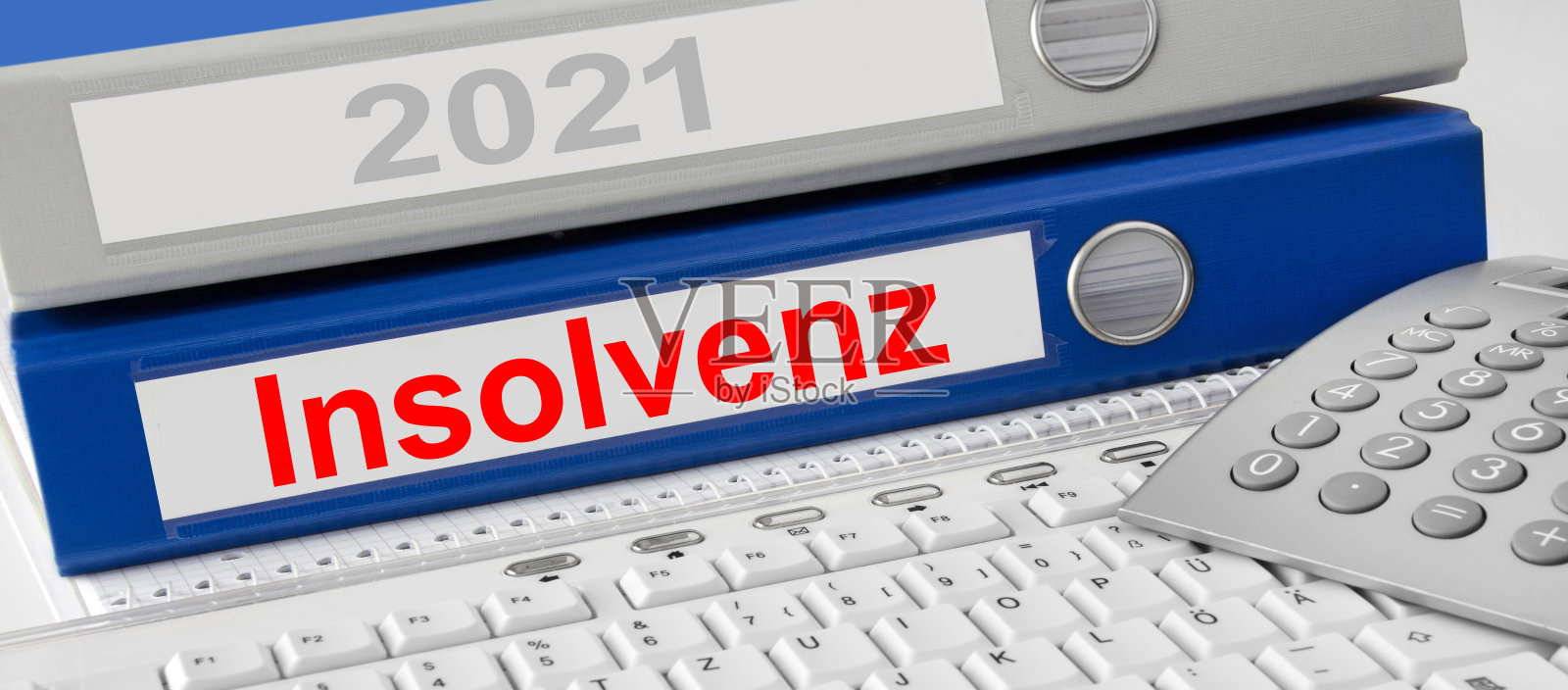 资不抵债2021文件夹和PC照片摄影图片