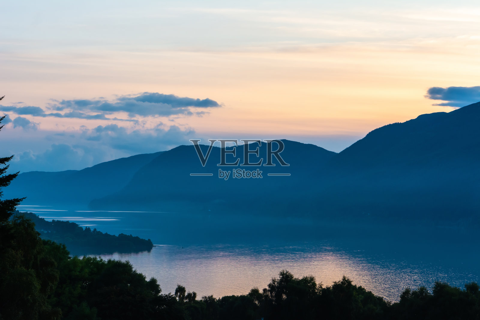 尼斯湖在苏格兰照片摄影图片