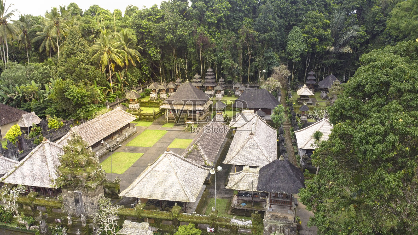 彭里普兰村，巴厘岛传统村落。Baliness文化照片摄影图片