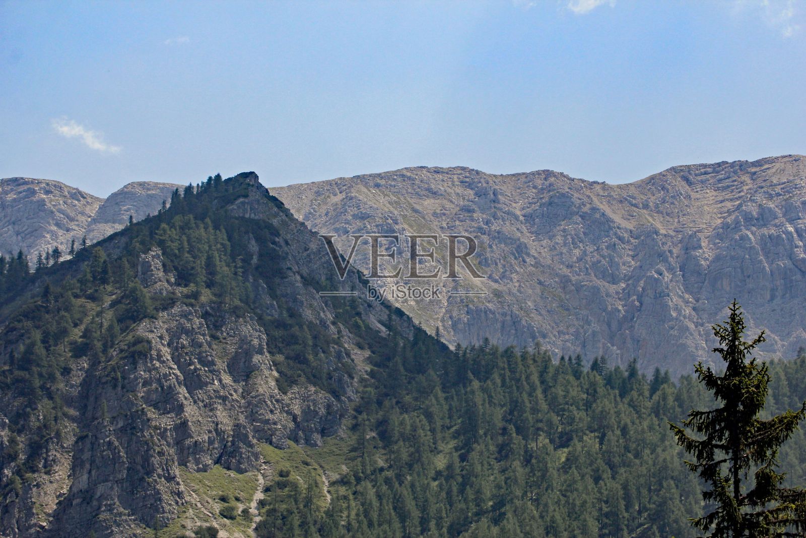 位于奥地利阿尔卑斯山脉Warscheneck地区的山脉照片摄影图片