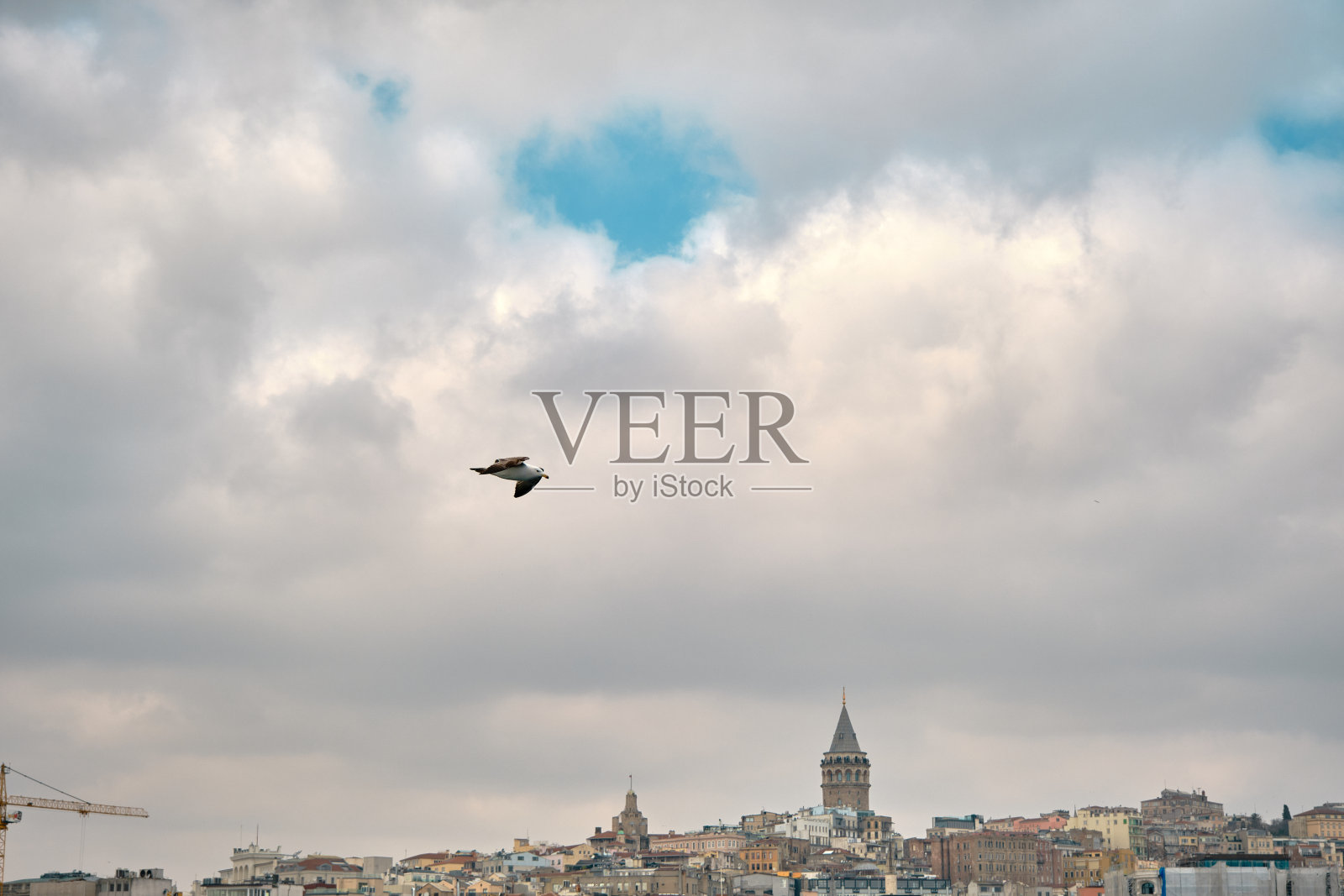 加拉塔金角塔在伊斯坦布尔拍摄从行人渡轮为内部运输照片摄影图片