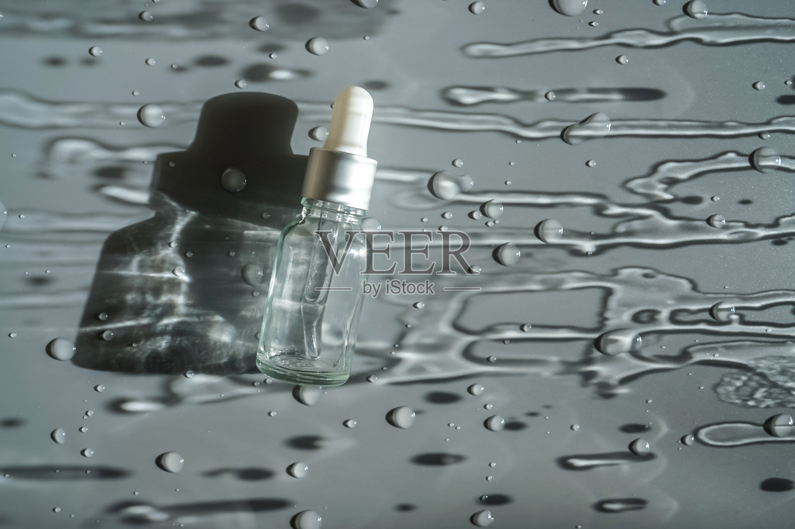 玻璃面血清瓶俯视图照片摄影图片