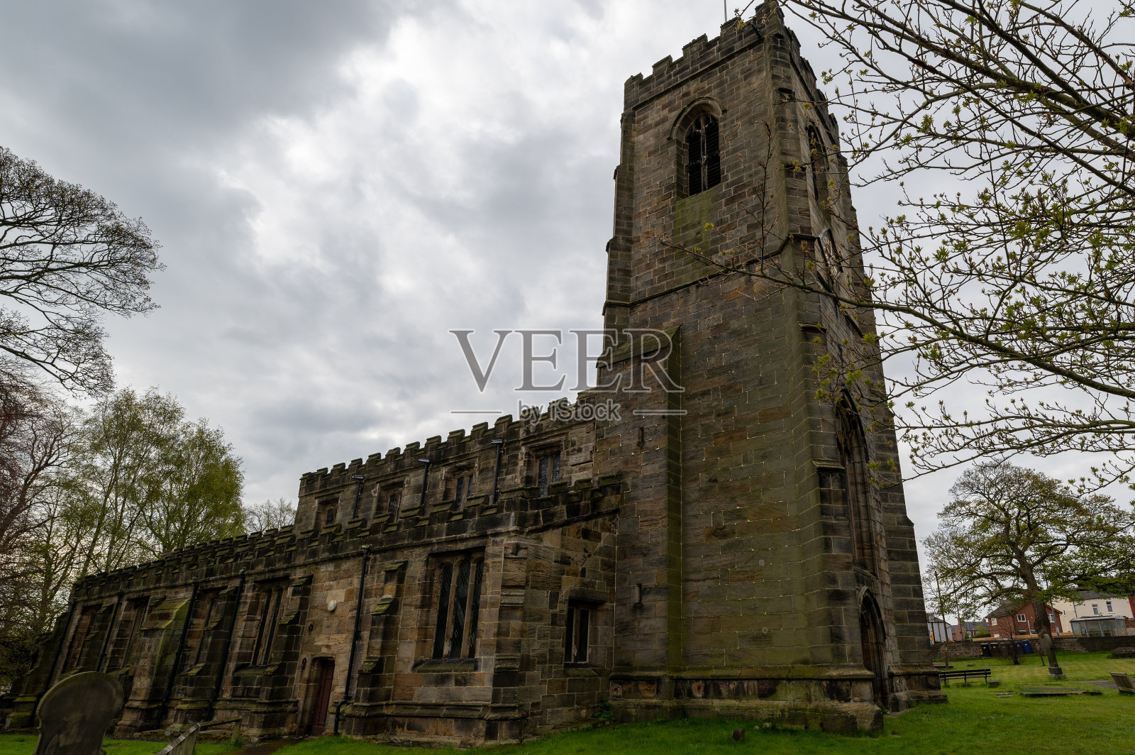 1517年的教堂和南约克郡的墓地照片摄影图片