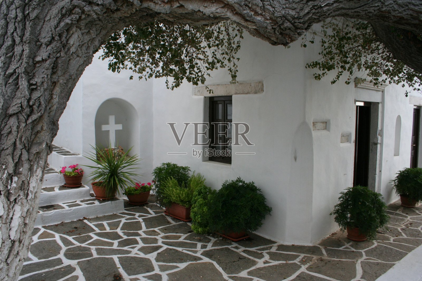 欧洲希腊基克拉迪斯群岛帕罗斯的帕里基亚修道院照片摄影图片