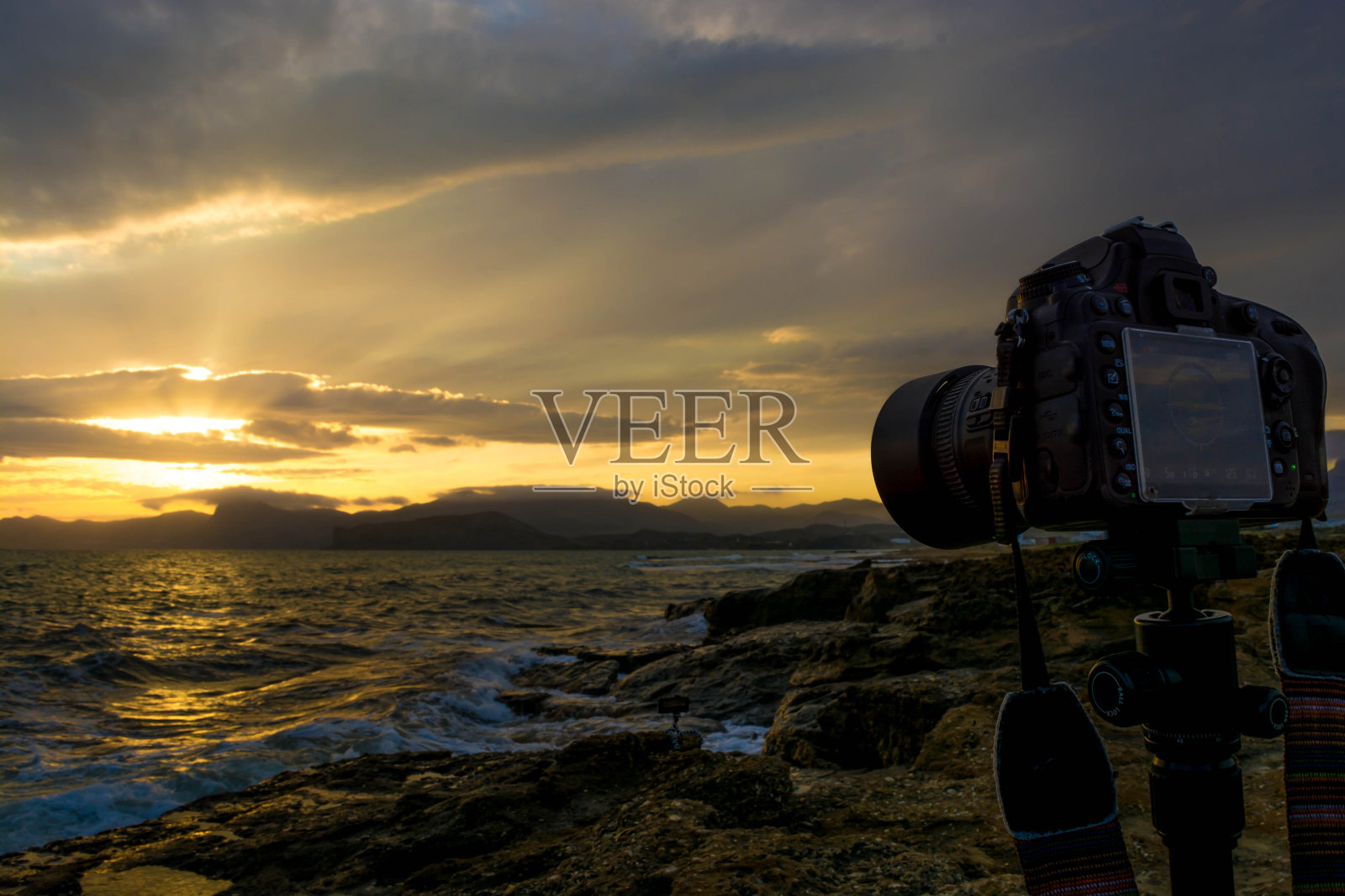 海边的日落照片摄影图片