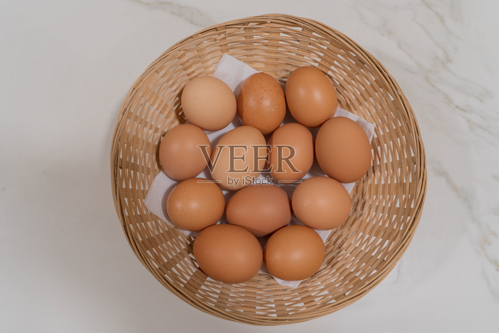 生态健康鸡蛋篮照片摄影图片