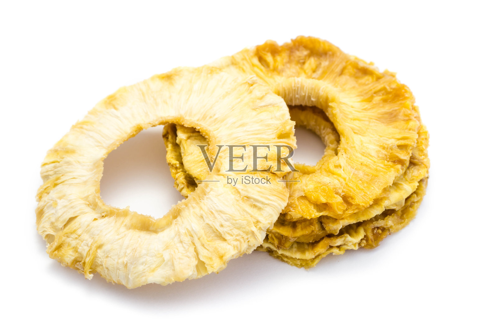 干燥的菠萝圈孤立在白色背景上照片摄影图片