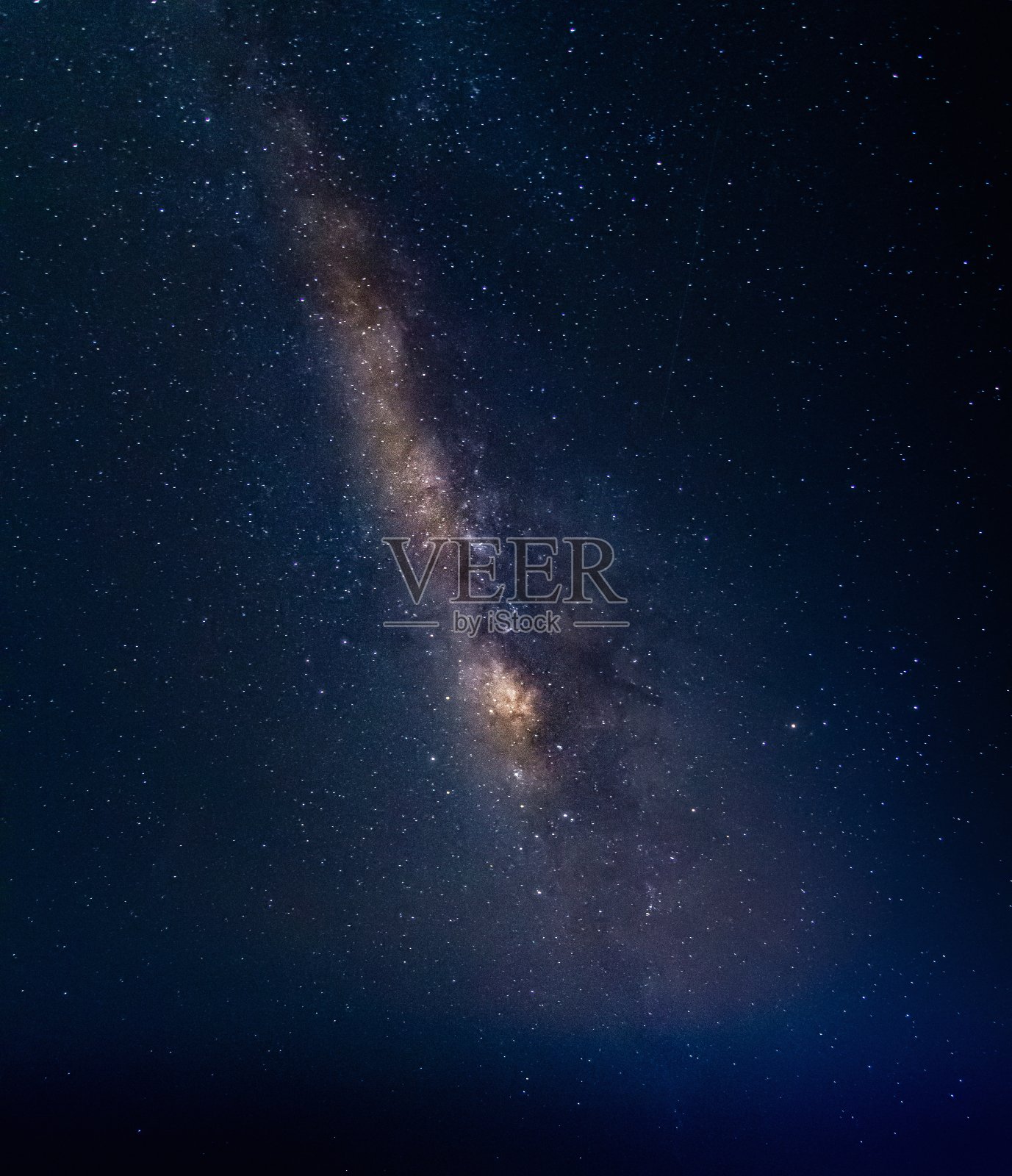 天空中美丽的银河照片摄影图片