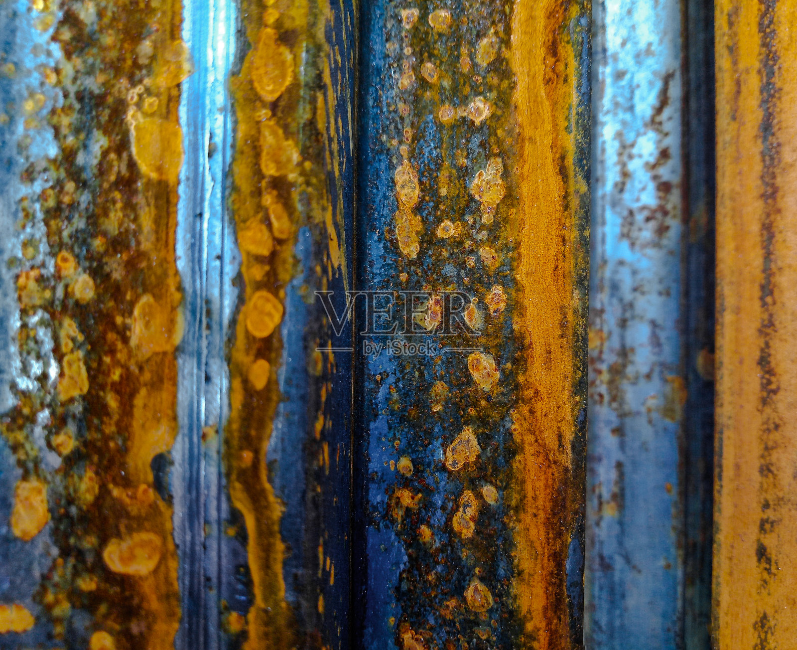 生锈的矩形铁管照片摄影图片