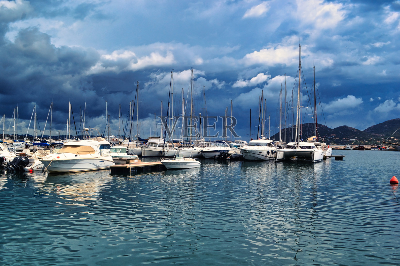 科西嘉人的码头照片摄影图片