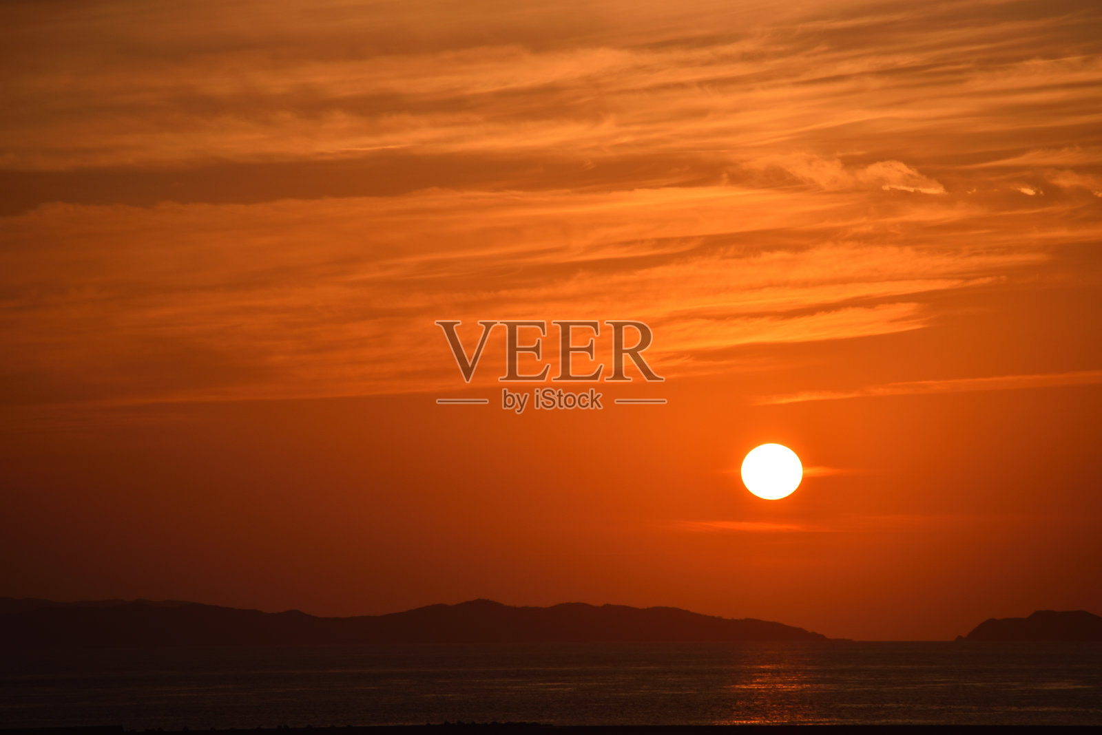 冲绳那霸机场的夜景照片摄影图片