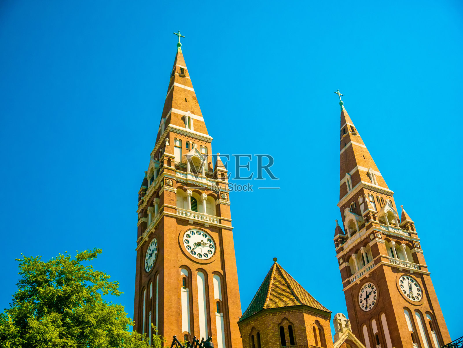 塞格德历史悠久的祈祷教堂照片摄影图片